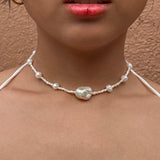 Oculina Necklace in White